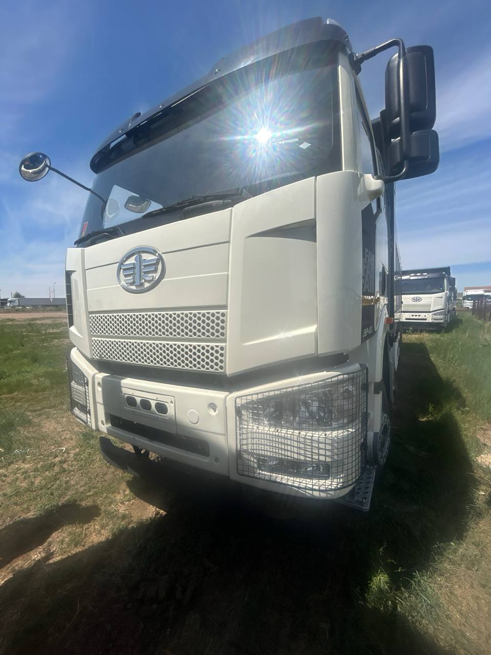 FAW 8х4 с обычным кузовом