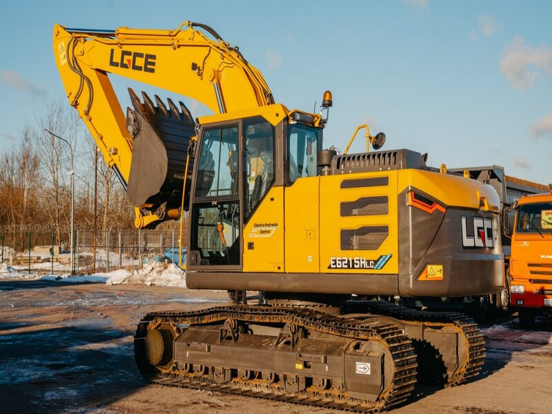 LGCE (SDLG) E6215HLC